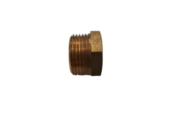 Racord de laton 3/4 m x 1/2 h corto